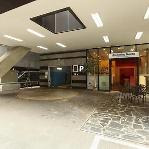 Apartahotel Blooming House Residencia