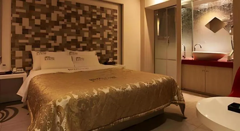 ** Motel Hotel Cinema Seoul South Korea