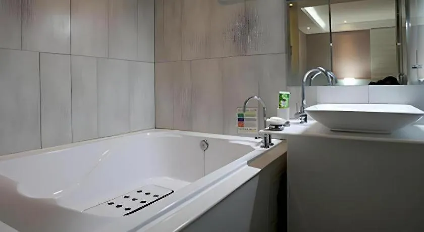 Hotel Cinema Seoul 2*,  South Korea